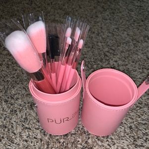 SOLD PUR 7 Pice Cruelty Free Brush Set With Cup